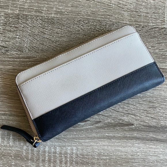 Kate Spade Wallet - Picture 2 of 10